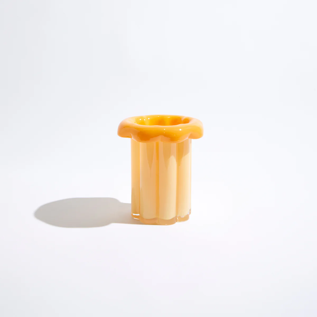 Buttercup Lemonade Vase