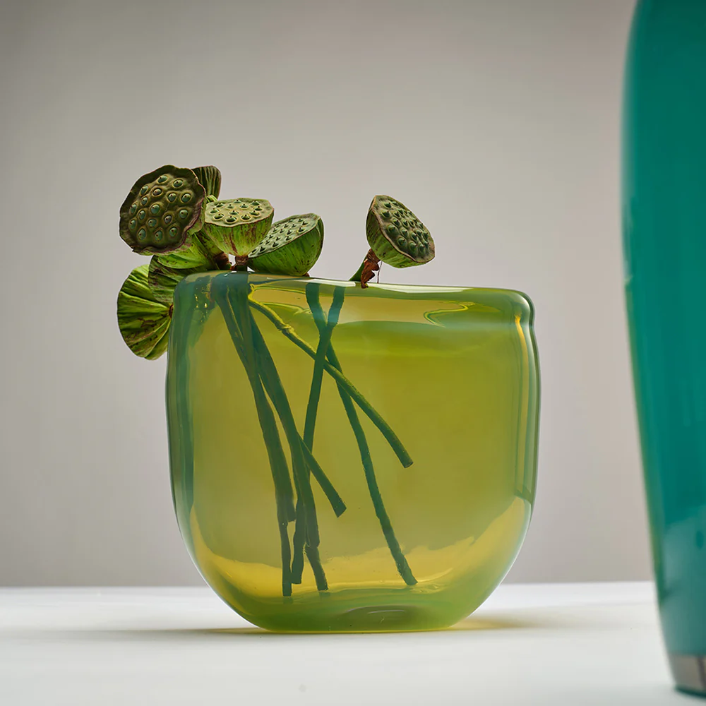 Enigma Medium Vase Leaf - Image 3